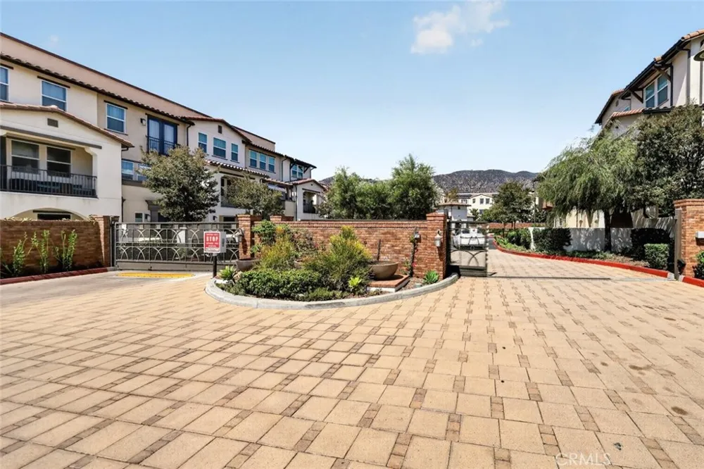 553 W Foothill Boulevard #130 Glendora, CA 91741