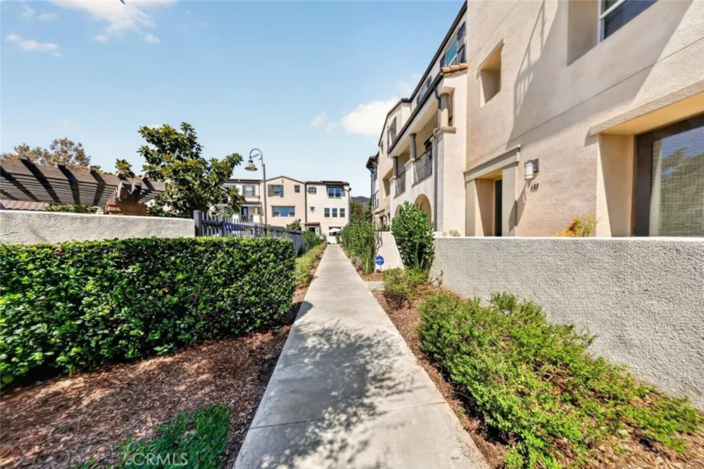 553 W Foothill Boulevard #130 Glendora, CA 91741