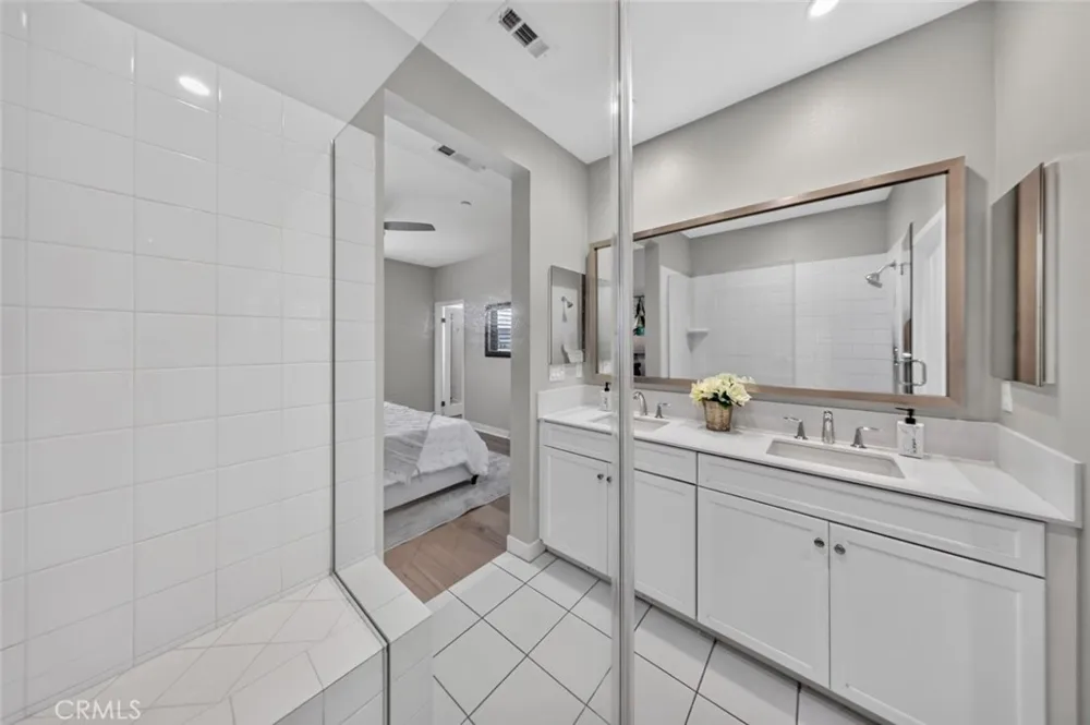 553 W Foothill Boulevard #130 Glendora, CA 91741