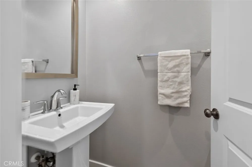 553 W Foothill Boulevard #130 Glendora, CA 91741
