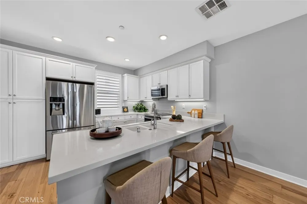 553 W Foothill Boulevard #130 Glendora, CA 91741