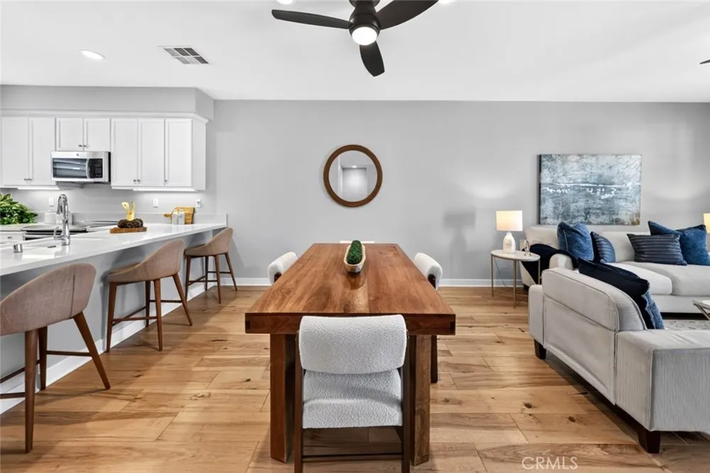 553 W Foothill Boulevard #130 Glendora, CA 91741