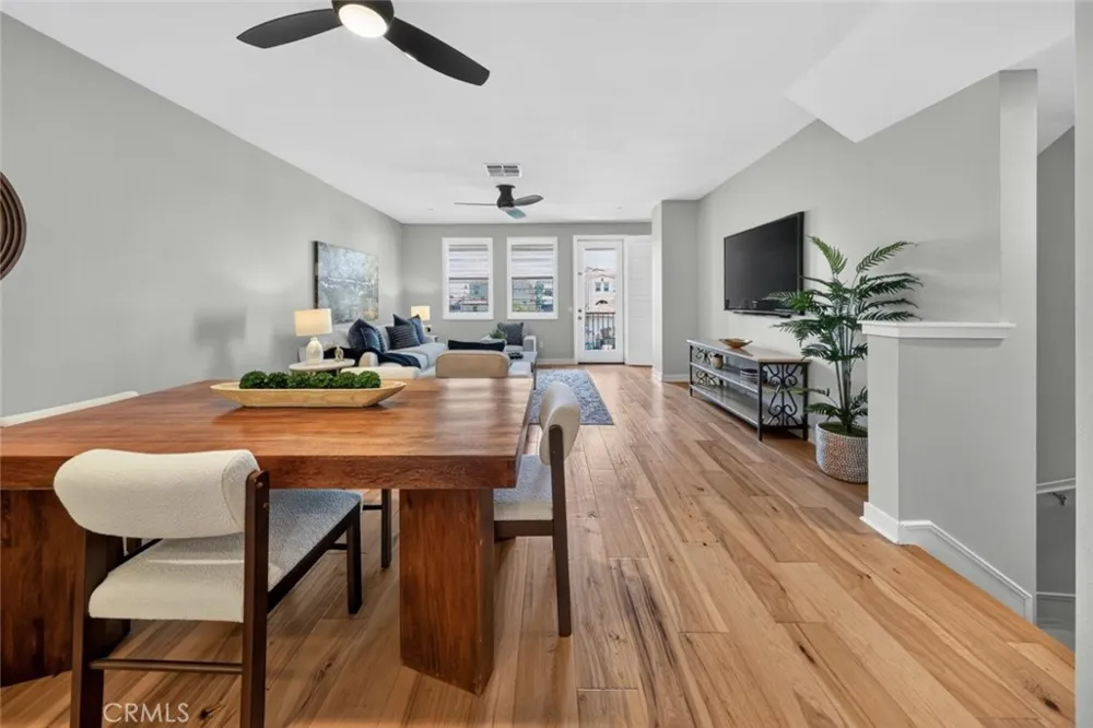 553 W Foothill Boulevard #130 Glendora, CA 91741