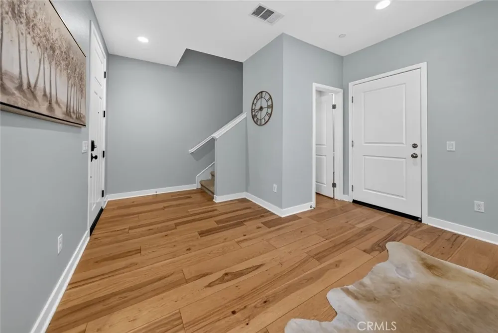 553 W Foothill Boulevard #130 Glendora, CA 91741