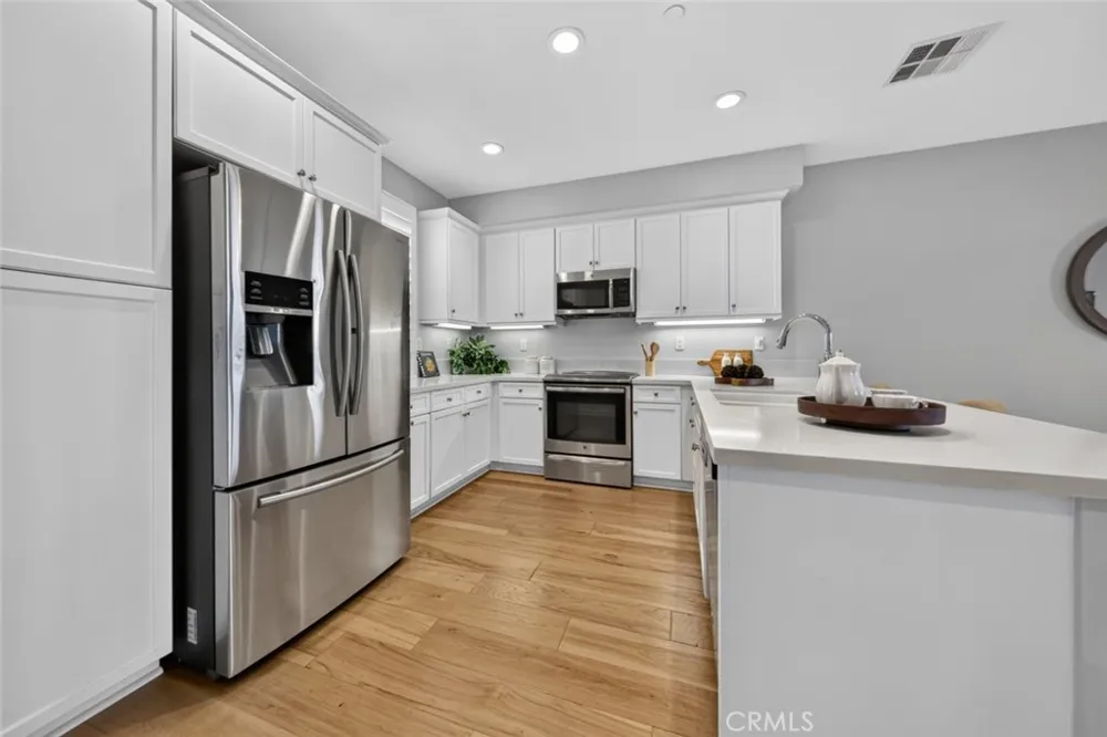 553 W Foothill Boulevard #130 Glendora, CA 91741