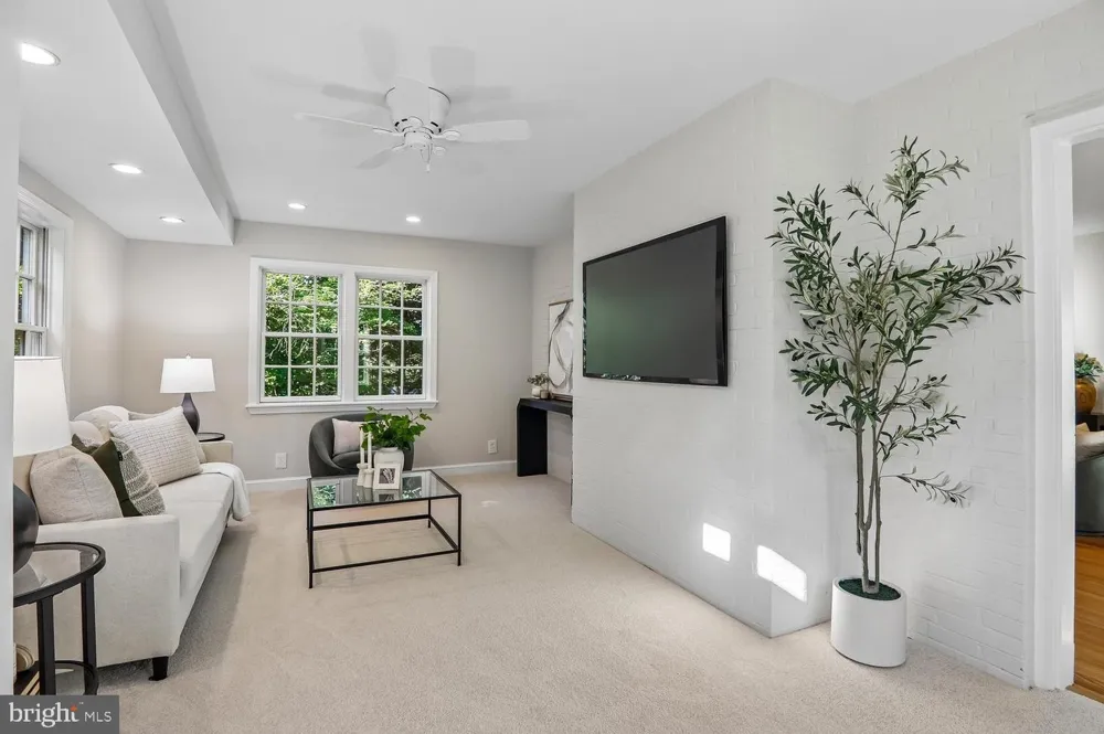 4622 WOODFIELD ROAD Bethesda, MD 20814
