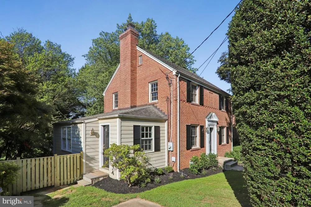 4622 WOODFIELD ROAD Bethesda, MD 20814