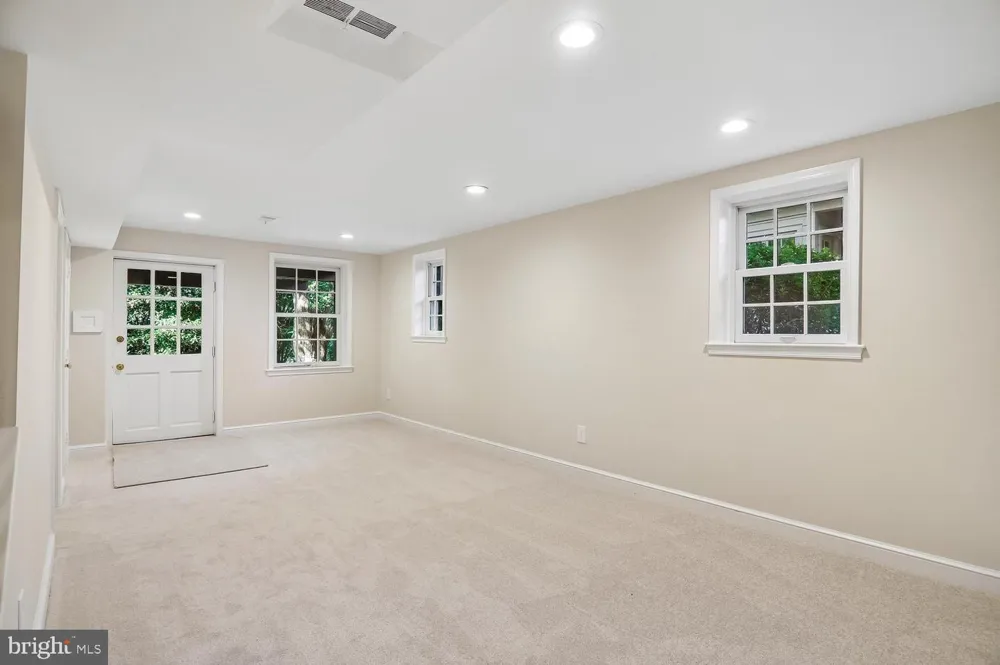 4622 WOODFIELD ROAD Bethesda, MD 20814