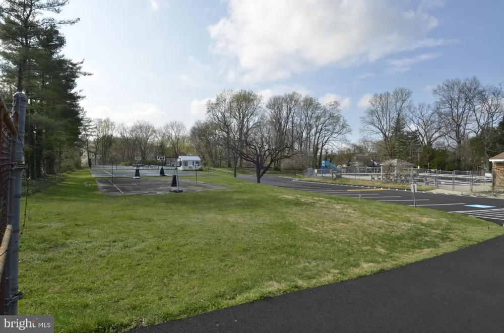 4622 WOODFIELD ROAD Bethesda, MD 20814