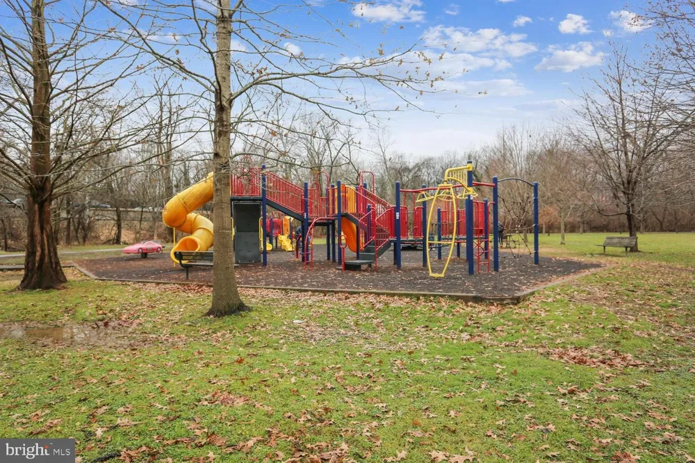 4622 WOODFIELD ROAD Bethesda, MD 20814