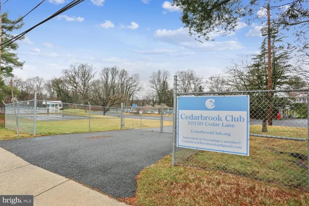 4622 WOODFIELD ROAD Bethesda, MD 20814