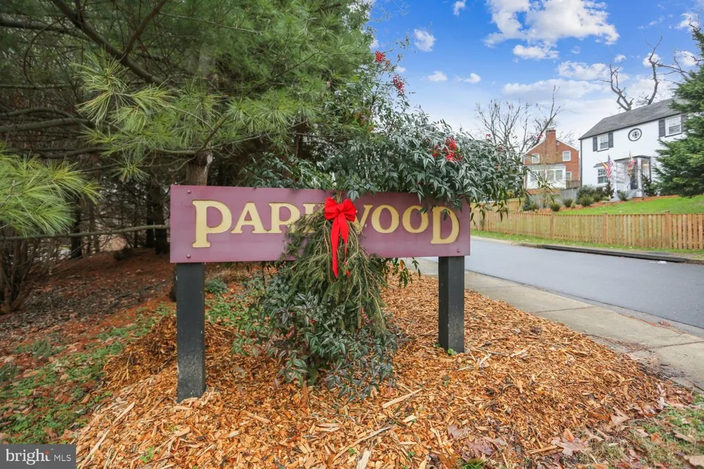4622 WOODFIELD ROAD Bethesda, MD 20814
