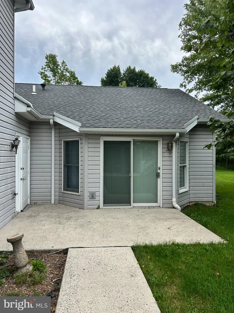 1938 FREIER ROAD Quakertown, PA 18951
