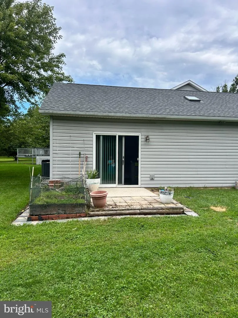 1938 FREIER ROAD Quakertown, PA 18951