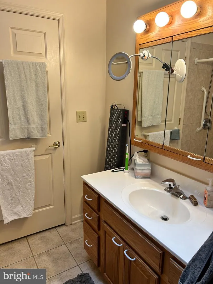 1938 FREIER ROAD Quakertown, PA 18951