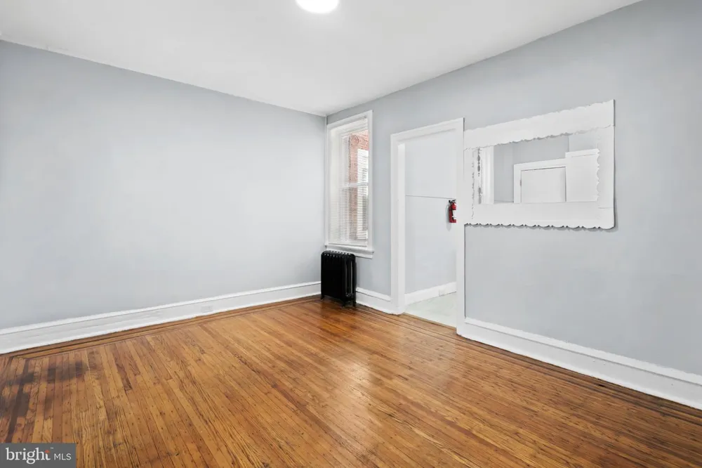 4922 7TH STREET Philadelphia, PA 19120