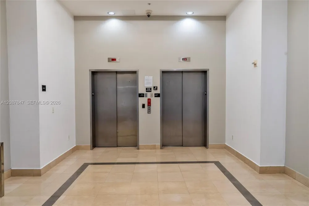1 Glen Royal Pkwy #809 Miami, FL 33125