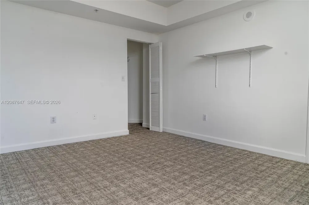 1 Glen Royal Pkwy #809 Miami, FL 33125
