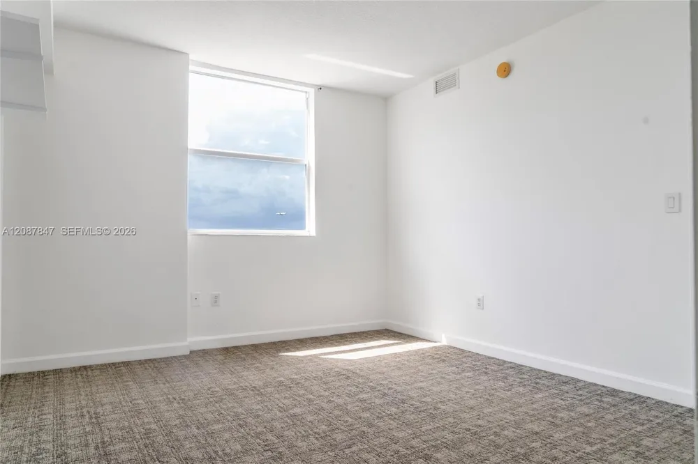 1 Glen Royal Pkwy #809 Miami, FL 33125