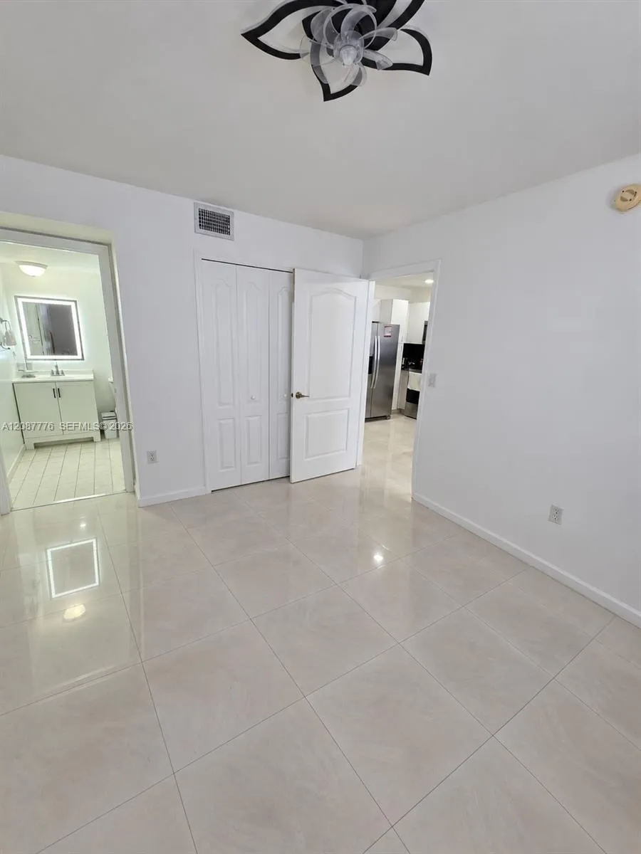 4691 NW 9th St #204 Miami, FL 33126