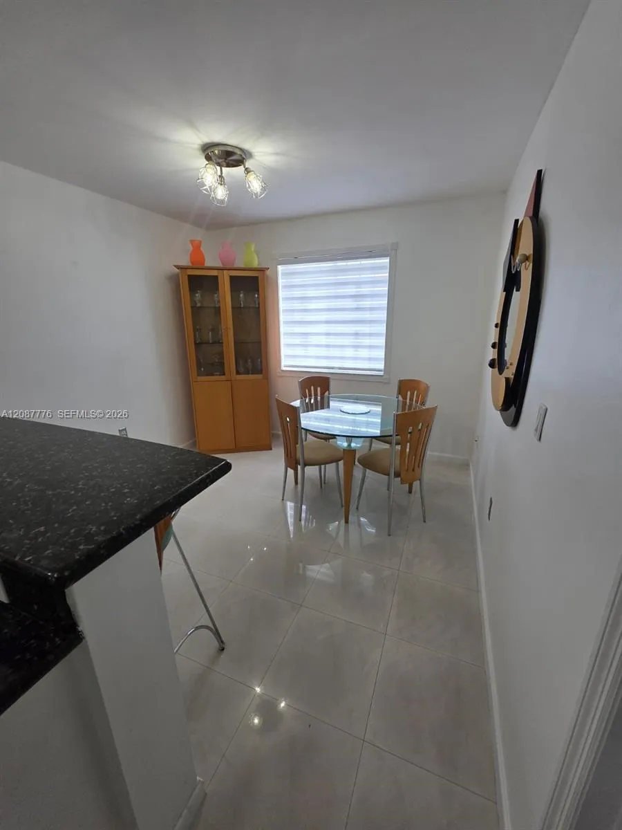 4691 NW 9th St #204 Miami, FL 33126
