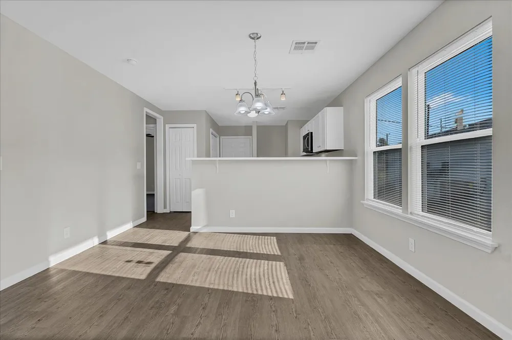 4107 W 56th Place Tulsa, OK 74107