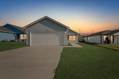 4107 W 56th Place