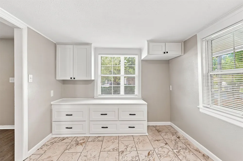 207 Date Avenue Broken Arrow, OK 74012