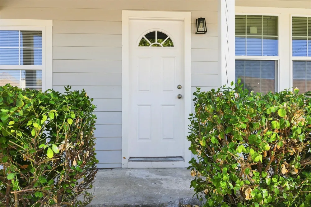 207 Date Avenue Broken Arrow, OK 74012