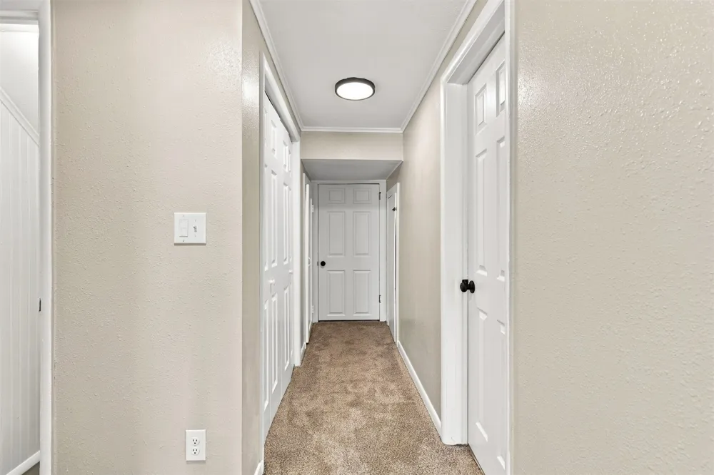 207 Date Avenue Broken Arrow, OK 74012