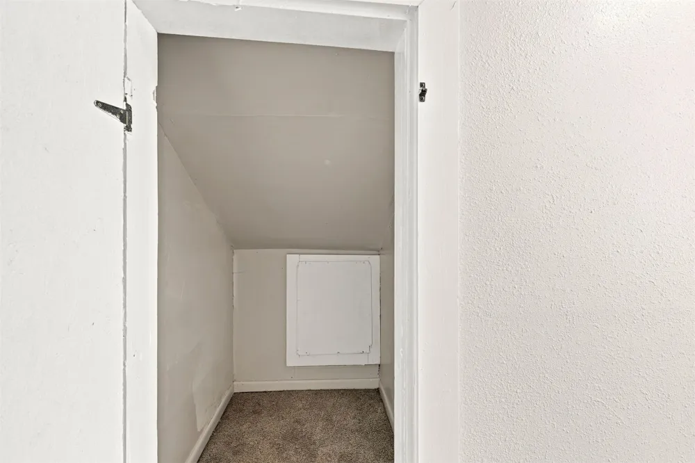 207 Date Avenue Broken Arrow, OK 74012