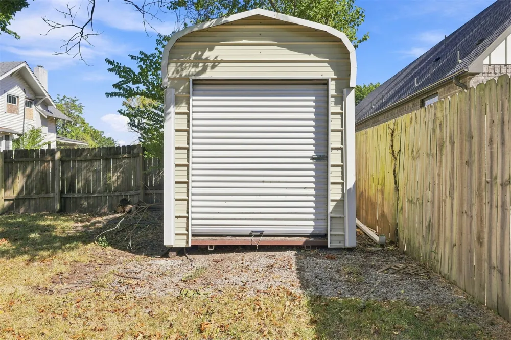 207 Date Avenue Broken Arrow, OK 74012