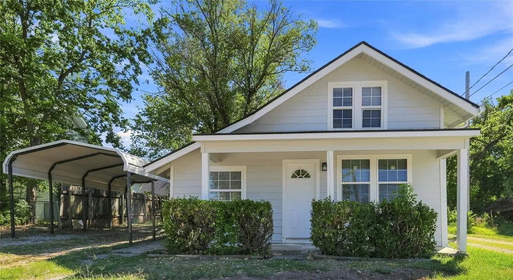 207 Date Avenue Broken Arrow, OK 74012