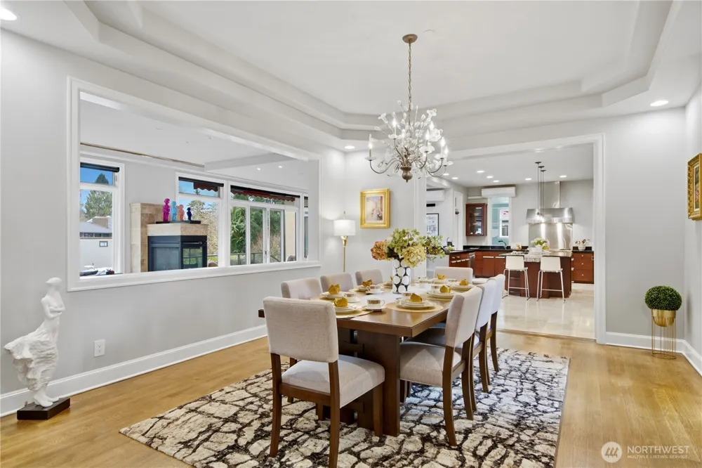 2 Crescent Key SE Bellevue, WA 98006