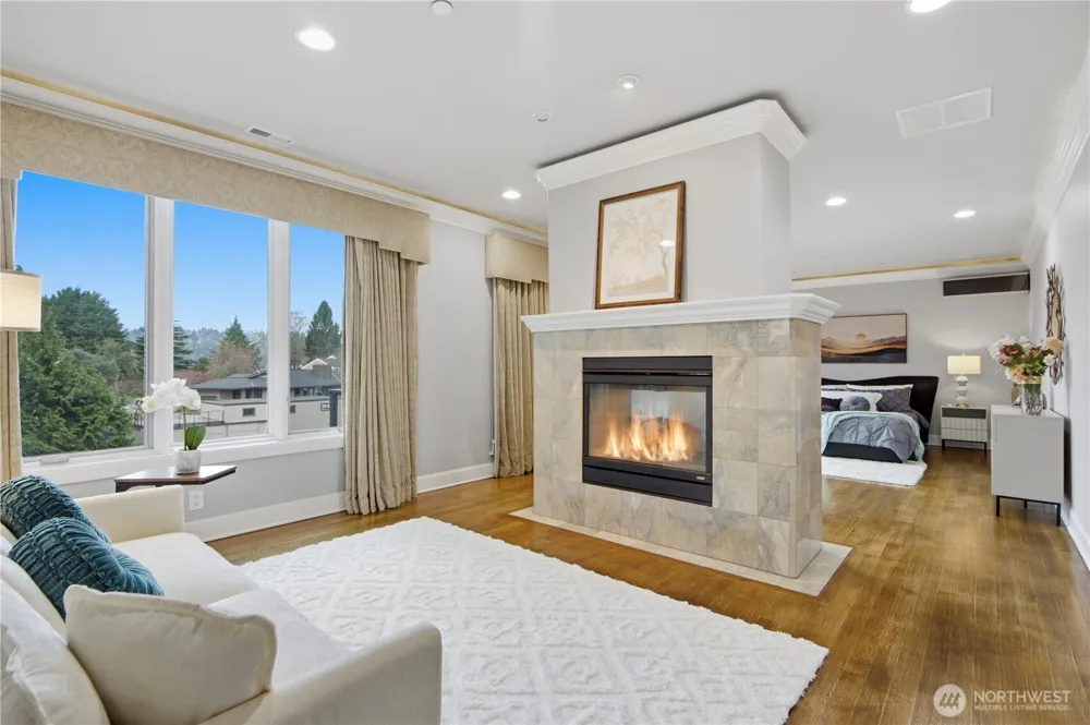 2 Crescent Key SE Bellevue, WA 98006