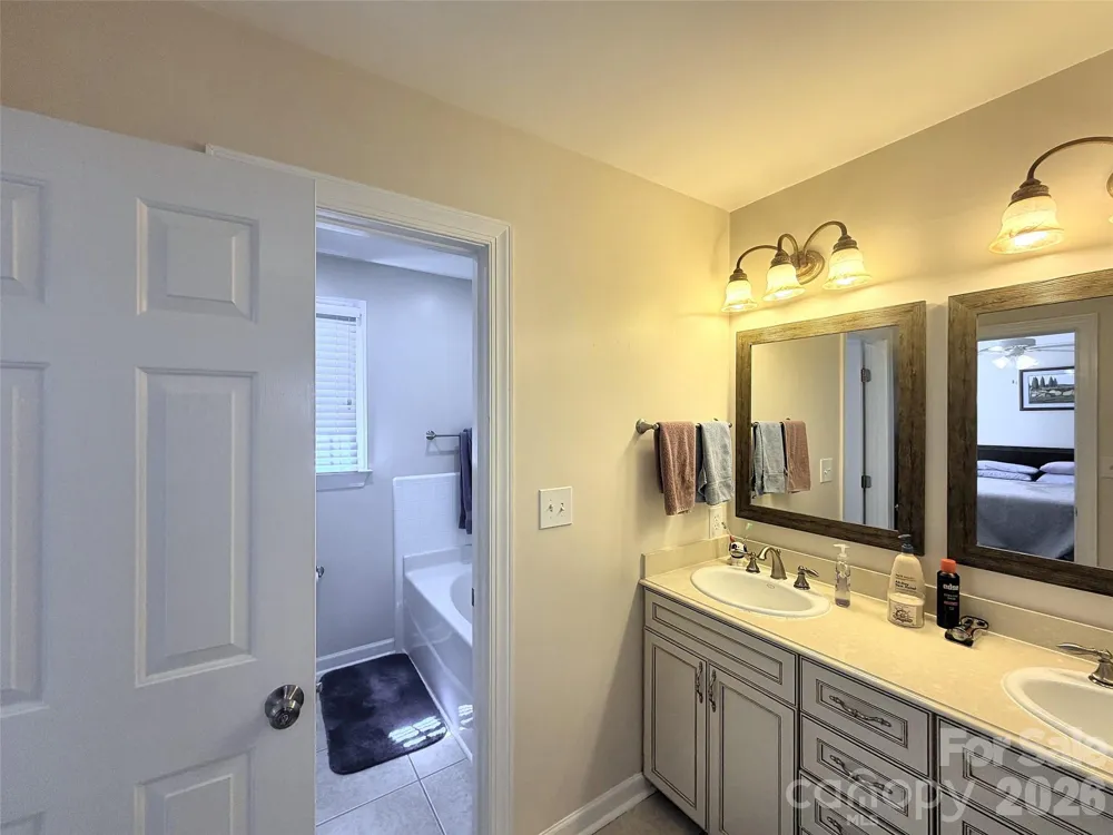 968 Park Slope Drive Charlotte, NC 28209