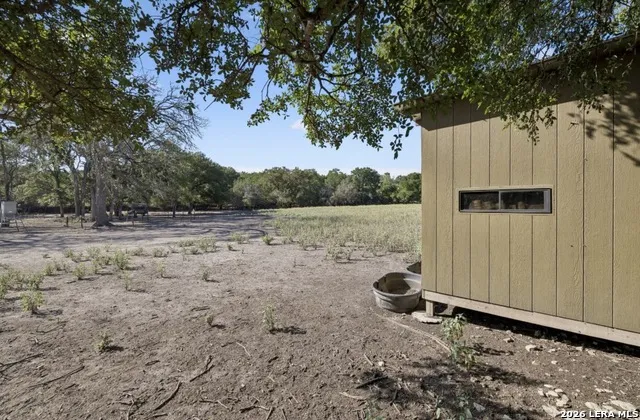 149 BLOODHOUND TRL Sisterdale, TX 78006