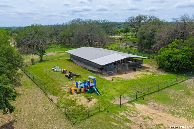 149 BLOODHOUND TRL Sisterdale, TX 78006