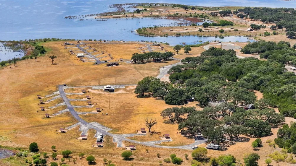 1463 Ramble Hills Canyon Lake, TX 78133