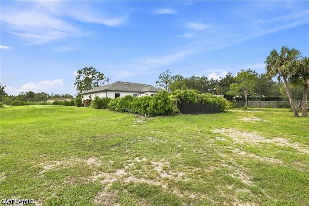 41st Avenue NE Naples, FL 34120