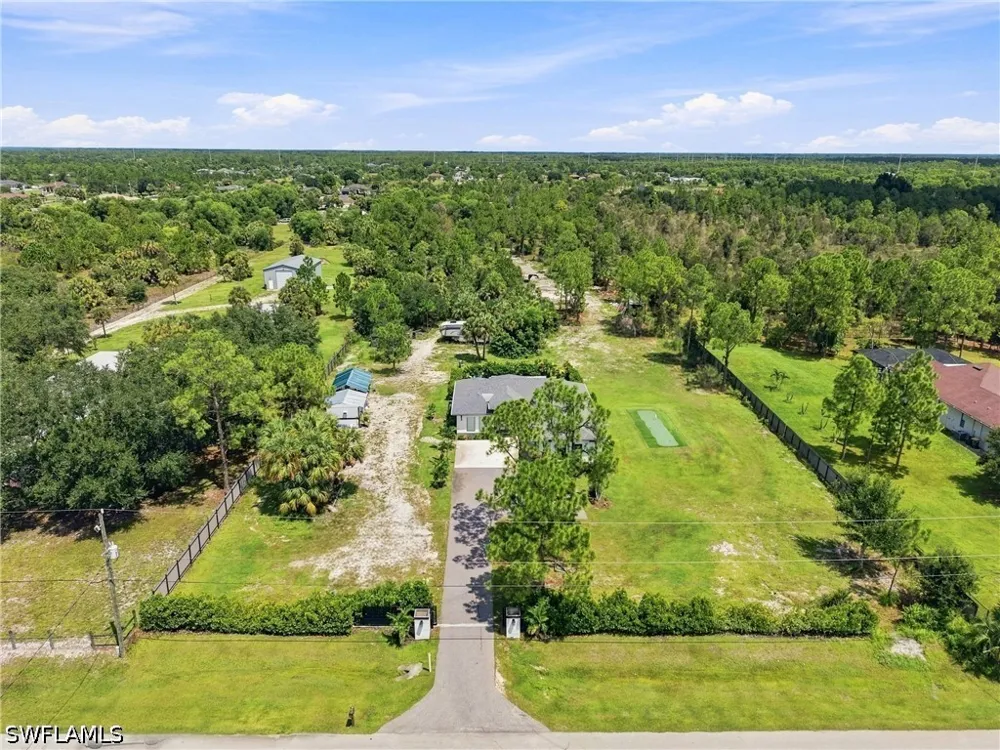 41st Avenue NE Naples, FL 34120