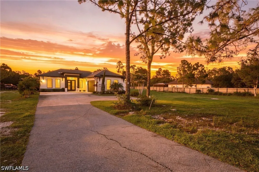 41st Avenue NE Naples, FL 34120