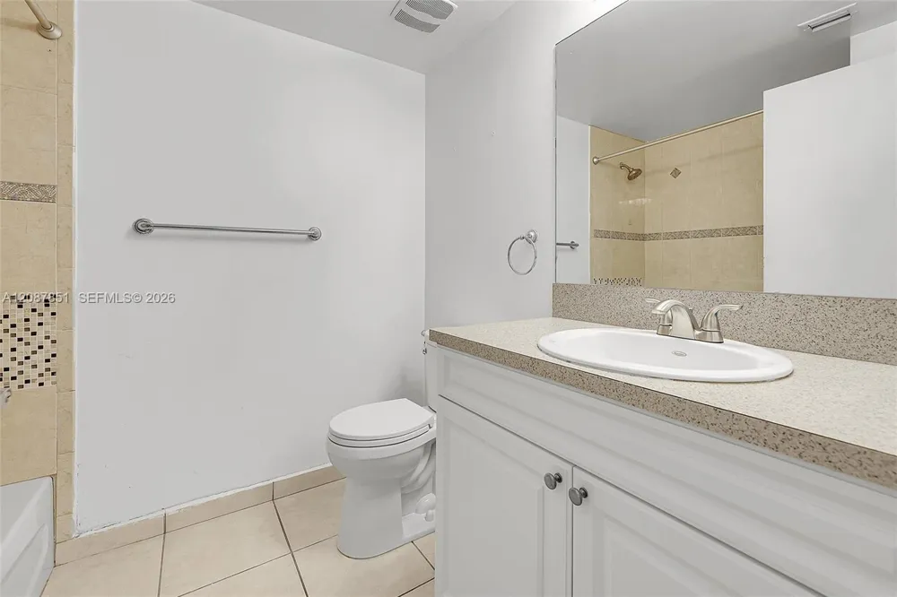 1 Glen Royal Pkwy #1010 Miami, FL 33125