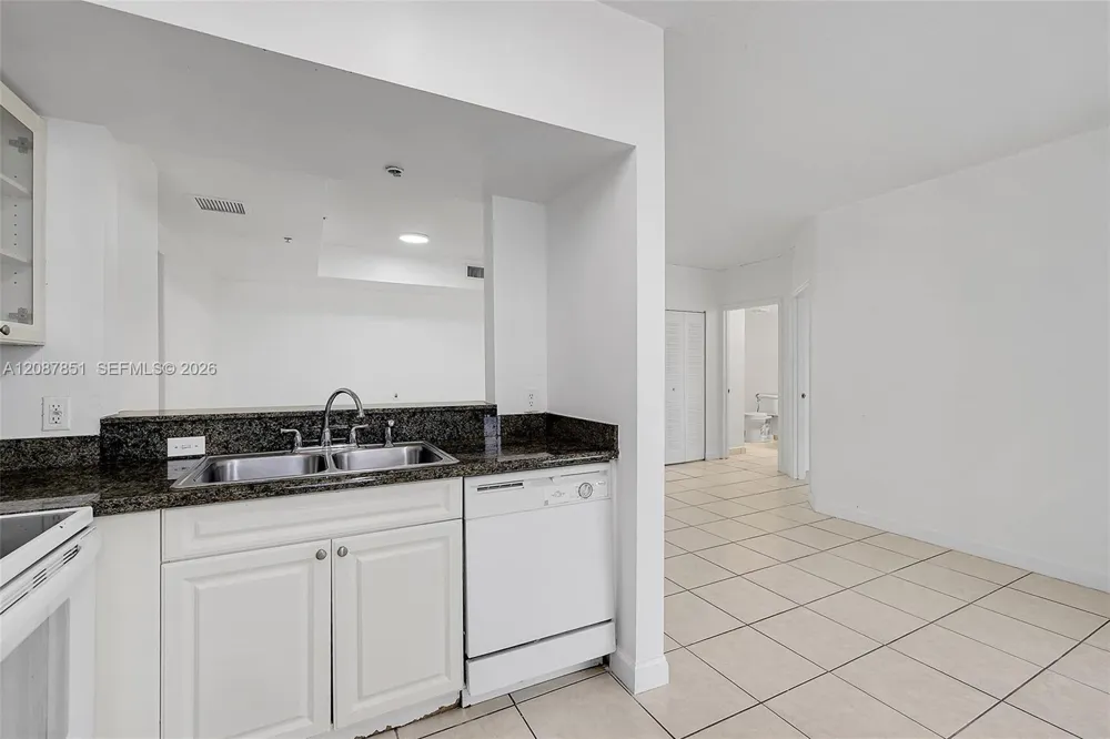 1 Glen Royal Pkwy #1010 Miami, FL 33125