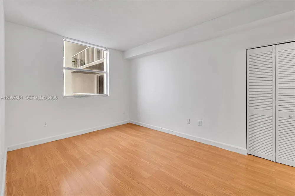 1 Glen Royal Pkwy #1010 Miami, FL 33125