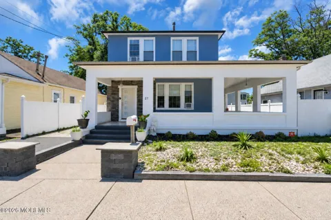 27 Oakwood Place