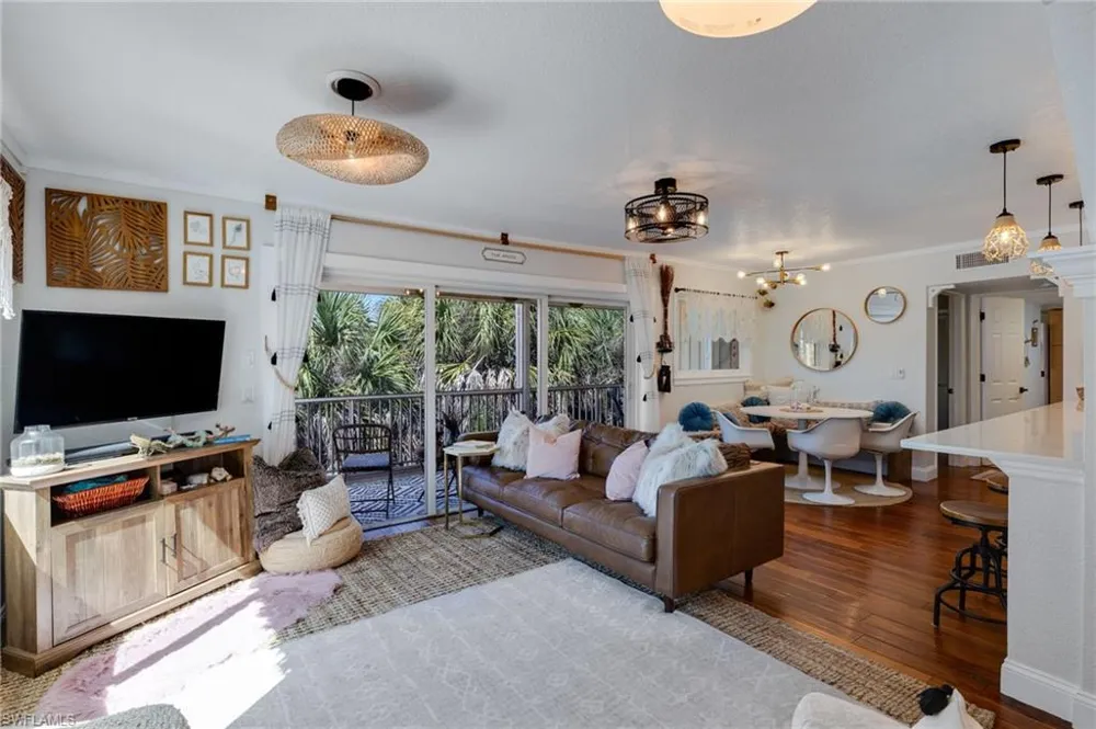 9247 Dimmick Drive Sanibel, FL 33957