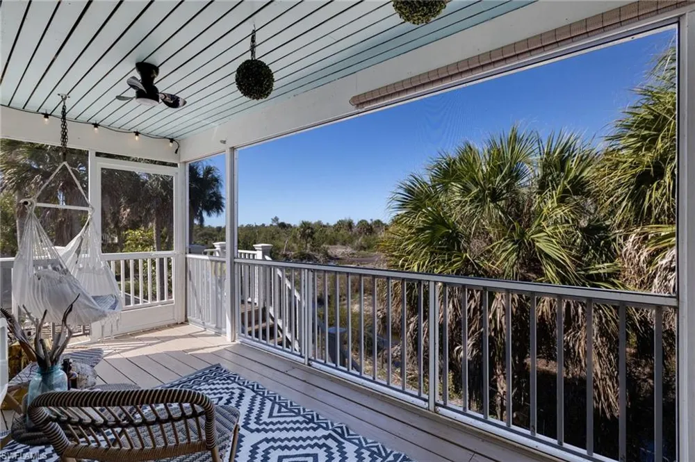 9247 Dimmick Drive Sanibel, FL 33957