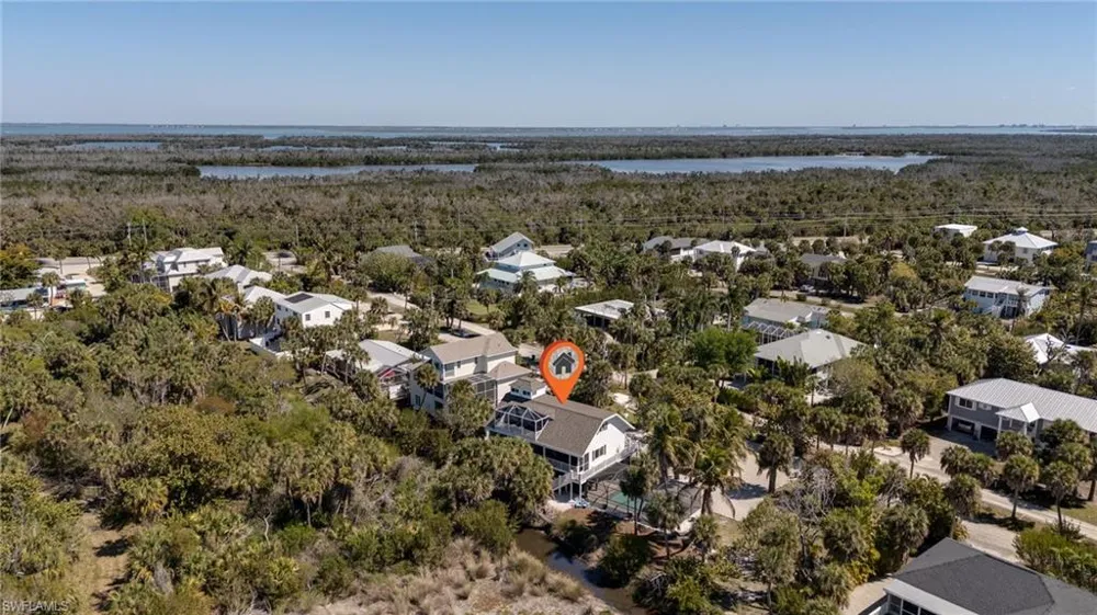 9247 Dimmick Drive Sanibel, FL 33957