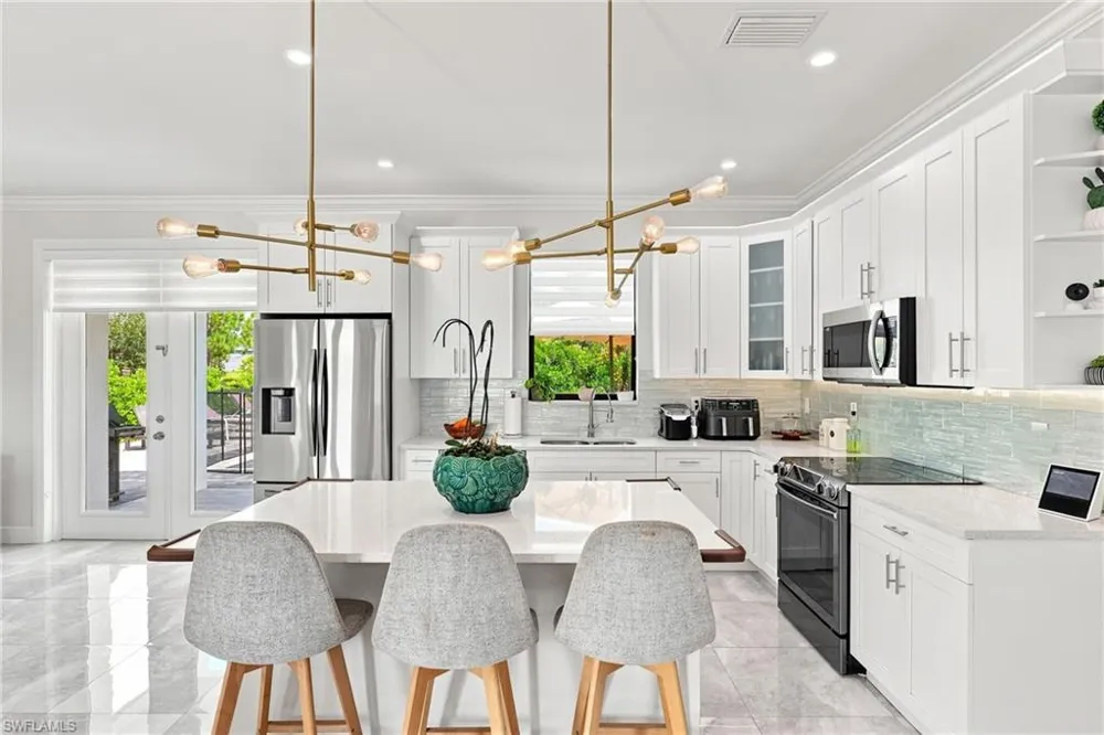 2885 41st Avenue NE Naples, FL 34120